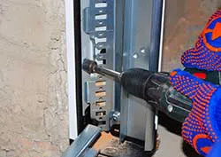 Brooklyn Security Garage Door Service Brooklyn, NY 347-947-2197 Brooklyn Security Garage Door Service Brooklyn, NY 347-947-2197 - installation-side